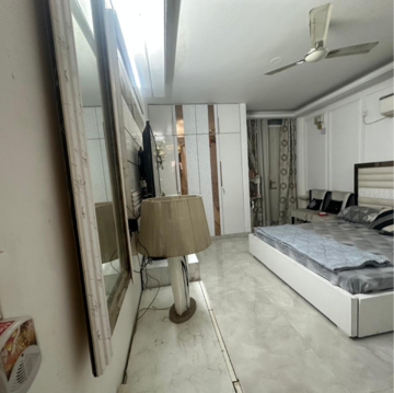Bedroom in 3 BHK Builder Floor at East Of Kailash – for Rent