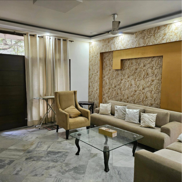 Living Room, east of kailash 3 Bedroom 1850 Sq.Ft. Builder Floor In East Of Kailash Delhi 8654251