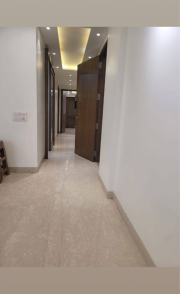 Building Lobby in 3 BHK Builder Floor at Greater Kailash I – for Rent