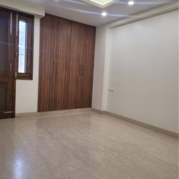 Room in 3 BHK Builder Floor at Greater Kailash I – for Rent