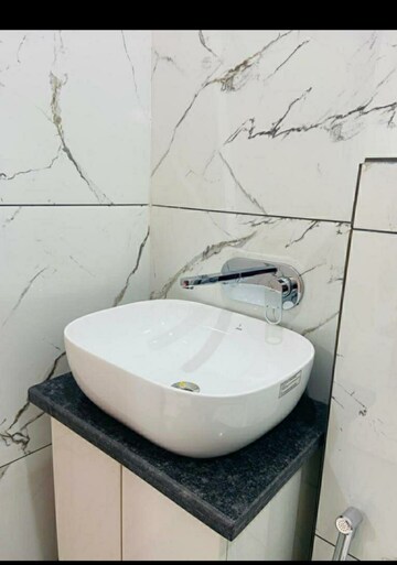 Bathroom in 1 BHK Apartment at Patiala Road – for Rent