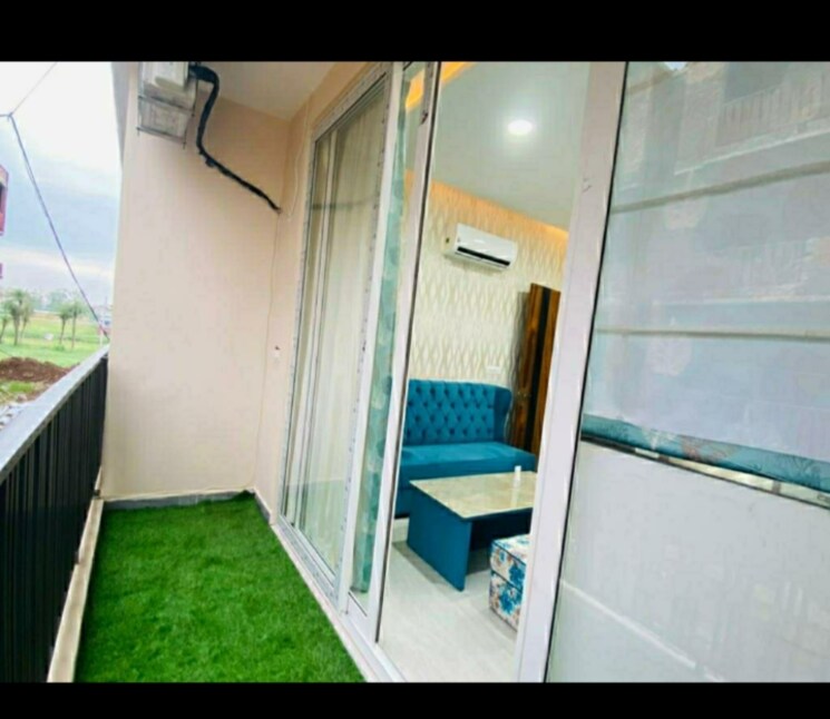 Balcony, patiala road 1 Bedroom 900 Sq.Ft. Apartment In Patiala Road Zirakpur 8654267