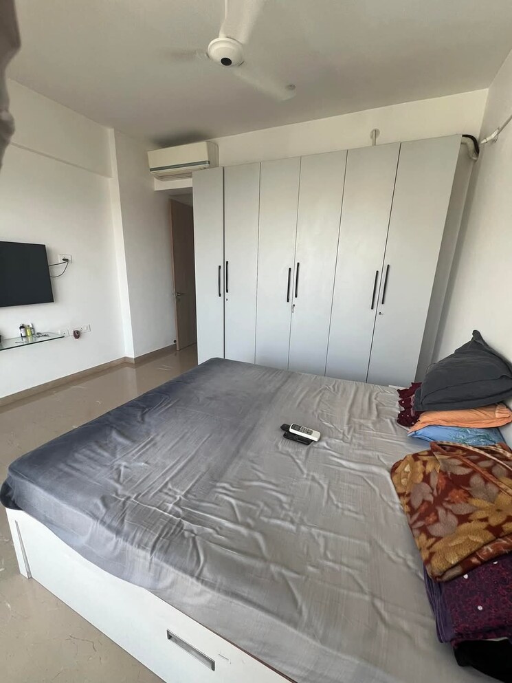 Bedroom, soham-crystal-spires 3 Bedroom 1192 Sq.Ft. Apartment In Ghodbunder Road Thane 8654272