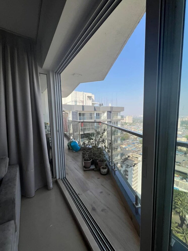 Balcony, soham-crystal-spires 3 Bedroom 1192 Sq.Ft. Apartment In Ghodbunder Road Thane 8654272