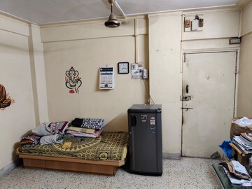 1 BHK Apartment For Rent in Borivali East
