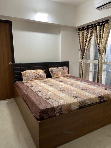 Bedroom in 1.5 BHK Apartment at Lodha Amara, Kolshet Road – for Rent