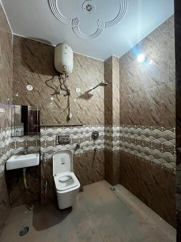 Bathroom in 3 BHK Builder Floor at Sector 46 – for Rent