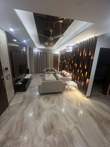 Balcony in 3.5 BHK Builder Floor at DLF City Phase IV, Dlf Phase iv – for Rent