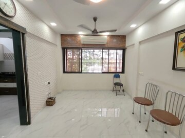 Room in 1 BHK Apartment at Triveni Vasant Vihar CHS, Vasant Vihar – for Rent
