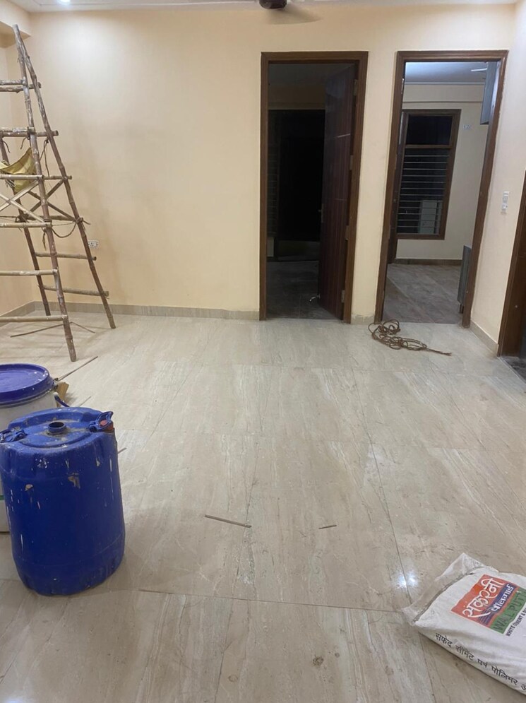 Room, sector 40 1 Bedroom 750 Sq.Ft. Builder Floor In Sector 40 Gurgaon 8654335