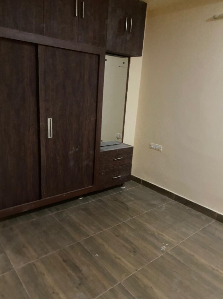 Room, sector 40 1 Bedroom 750 Sq.Ft. Builder Floor In Sector 40 Gurgaon 8654335