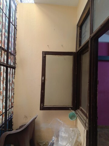 Furnished Amenities in 1 BHK Builder Floor at Niti Khand – for Rent