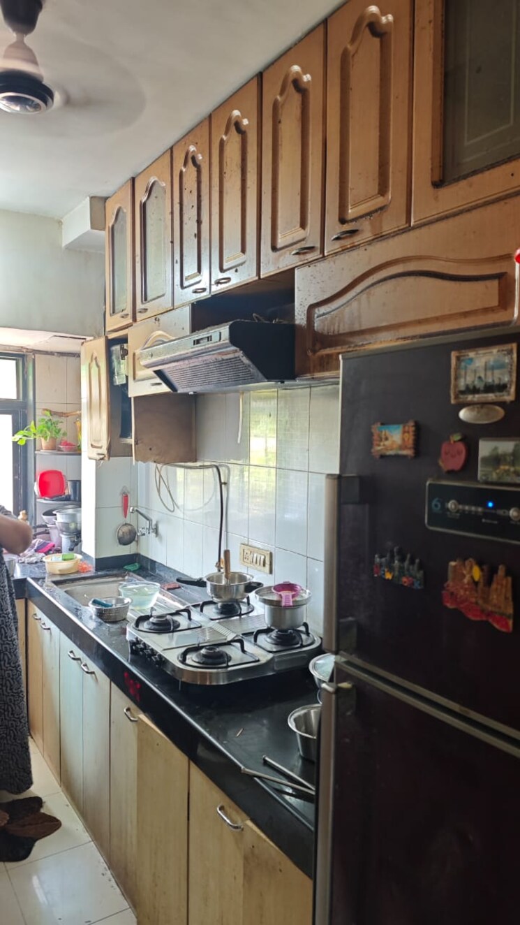 Kitchen, gayatri-darshan 2 Bedroom 950 Sq.Ft. Apartment In Kandivali East Mumbai 8654348