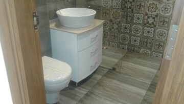 Bathroom in 3.5 BHK Builder Floor at Sector 31 – for Sale