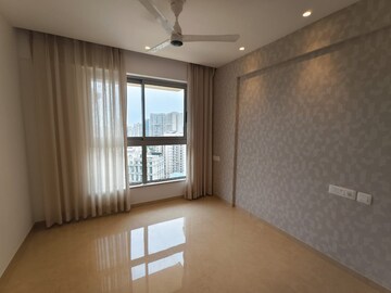 2 BHK Apartment For Rent in Atmiya Centria, Santacruz East