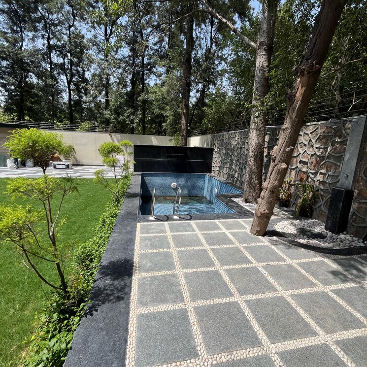 Balcony, dera mandi 5 Bedroom 11000 Sq.Ft. Villa In Dera Mandi Delhi 8654377