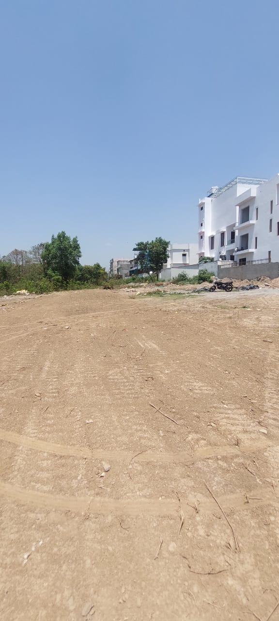 Plot For Sale in Rajeshwar Nagar 