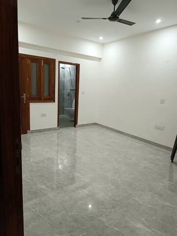 Room in 2 BHK Builder Floor at RWA Apartments Sector 47, Sector 47 – for Rent