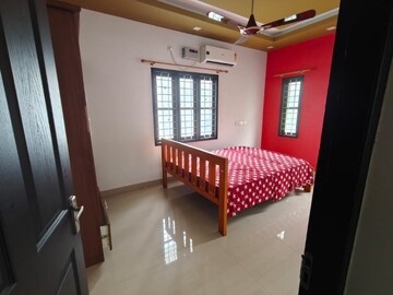 Bedroom in 4 BHK Villa at Thevakkal – for Rent