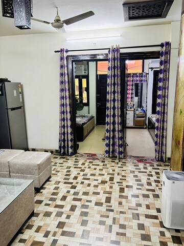 Bedroom in 3 BHK Builder Floor at Tulip Mall, Sector 46 – for Rent