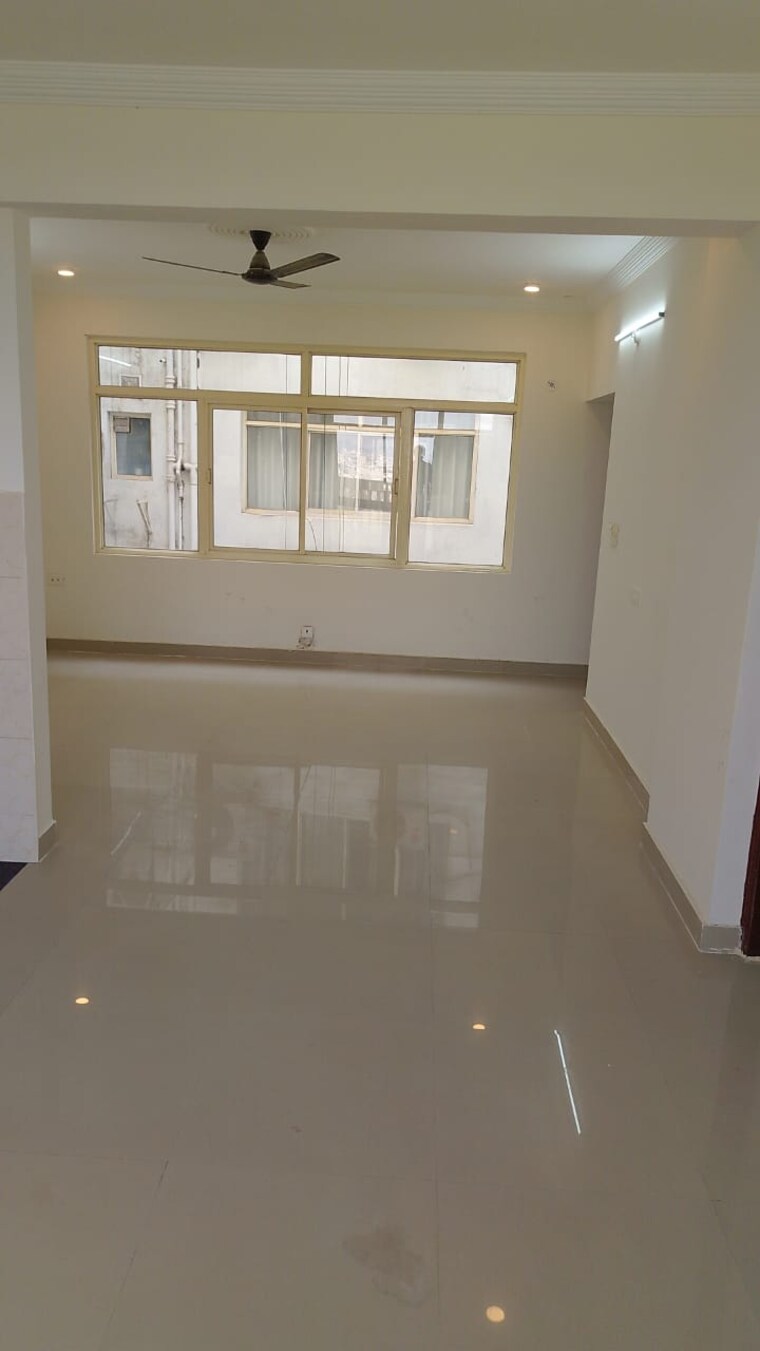 Room, chhatikara Studio 480 Sq.Ft. Apartment In Chhatikara Vrindavan 8654445