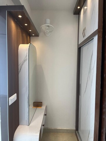 Building Lobby in 2.5 BHK Apartment at Gomti Nagar – for Rent