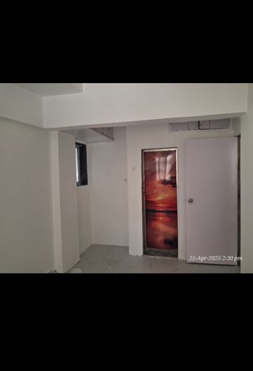 Room in 2 BHK Apartment at Swapnadeep CHS, Mulund West – for Rent