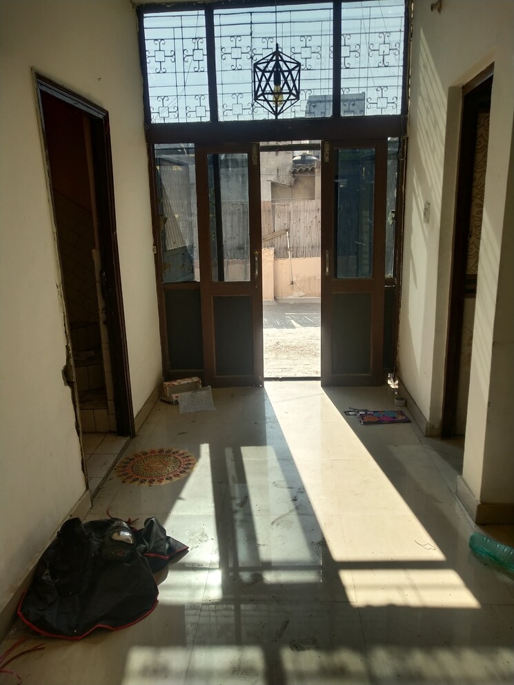 undefined, sector 12 2 Bedroom 1050 Sq.Ft. Independent House In Sector 12 Noida 8654674