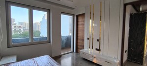 Room in 3 BHK Builder Floor at BPTP Amstoria Country Floor, Sector 102 – for Sale