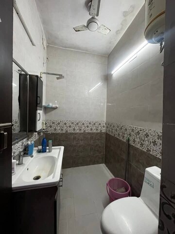 Attached Bathroom in 1 BHK Apartment at Pyramid Signature Heights, Sector 8 Ghansoli – for Rent