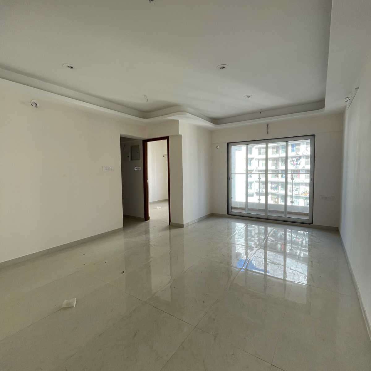 2 BHK Apartment For Rent in Je And Vee Om Trimurti