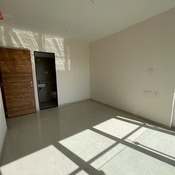 Room in 2 BHK Apartment at Je And Vee Om Trimurti, Dindoshi – for Rent