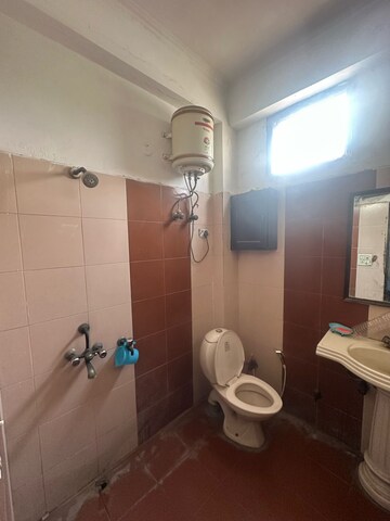 Bathroom in 2 BHK Builder Floor at Super MIG, Sector 105 – for Rent
