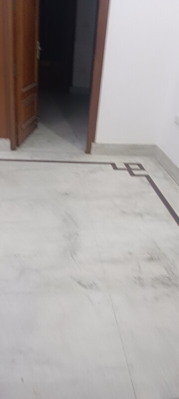 1 RK Builder Floor For Rent in Sector 8