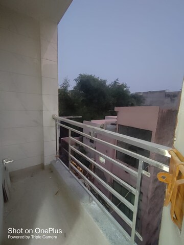 Balcony in 1 BHK Builder Floor at Dwarka Mor – for Rent