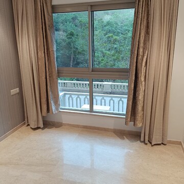 Living Room in 2 BHK Apartment at Powai – for Rent