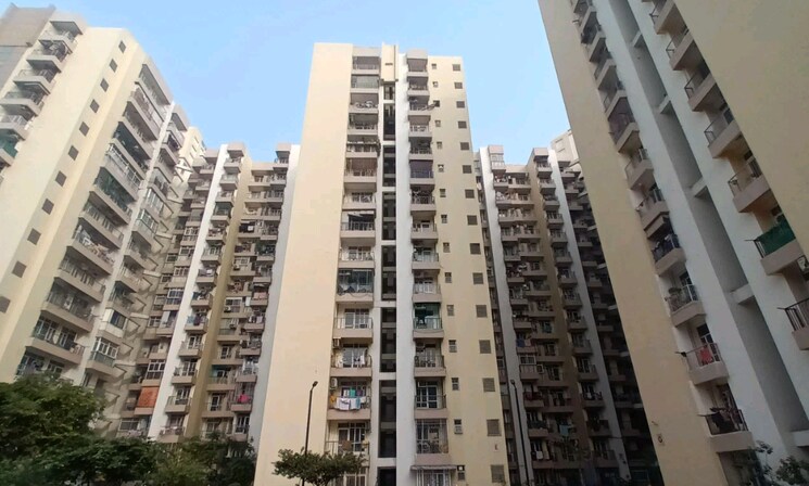 Exterior View, prateek-laurel 2 Bedroom 913 Sq.Ft. Apartment In Sector 120 Noida 8654844