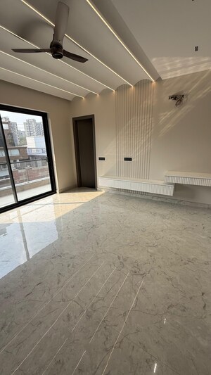 3 BHK Builder Floor For Sale in Green Fields Colony