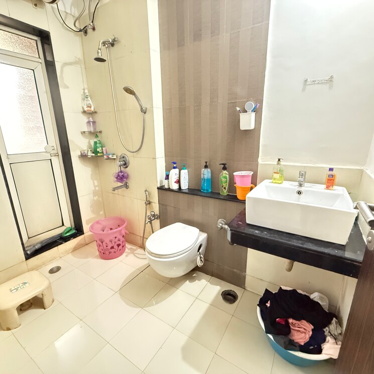 Attached Bathroom, rustomjee-athena 2 Bedroom 705 Sq.Ft. Apartment In Vrindavan Society Thane 8654870