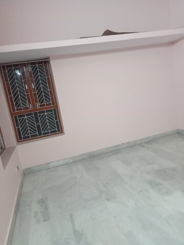 Room in 2 BHK Independent House at Aliganj – for Rent