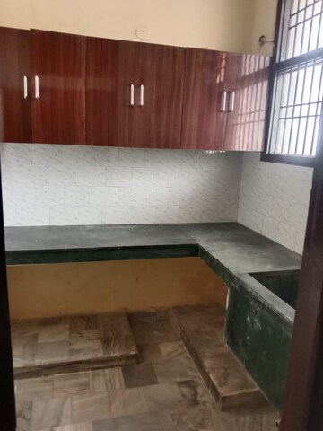 Kitchen in 1.5 BHK Independent House at Sector 15 – for Rent