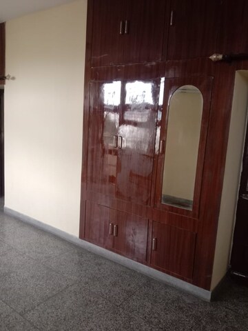 Furnished Amenities in 1.5 BHK Independent House at Sector 15 – for Rent