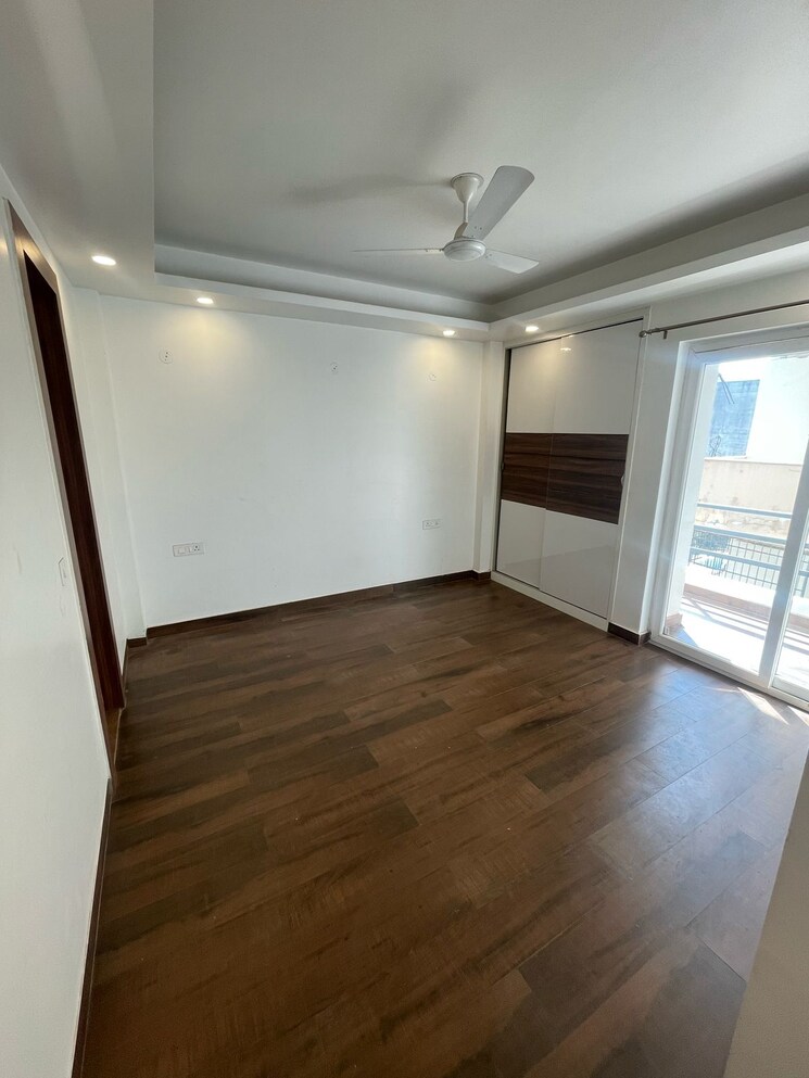 Room, sector 57 3 Bedroom 200 Sq.Yd. Builder Floor In Sector 57 Gurgaon 8654938