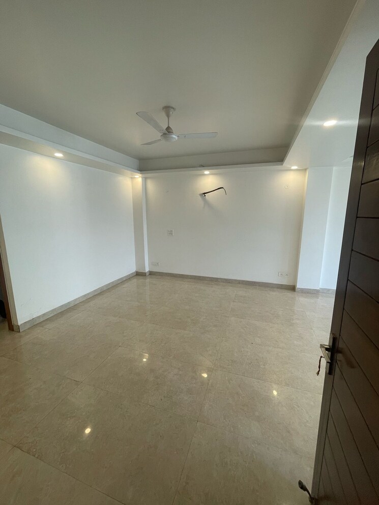 Room, sector 57 3 Bedroom 200 Sq.Yd. Builder Floor In Sector 57 Gurgaon 8654938