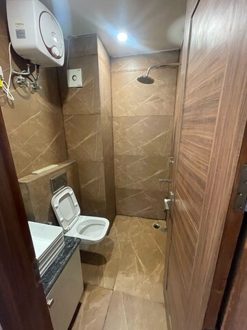 Bathroom in 3 BHK Builder Floor at Sector 57 – for Rent