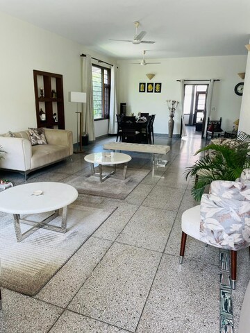 Team Area in 3.5 BHK Independent House at Sector 2 – for Rent