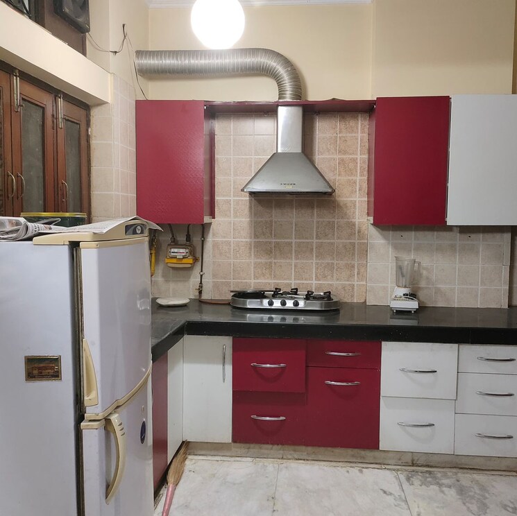 Kitchen, lajpat nagar i 2 Bedroom 1000 Sq.Ft. Builder Floor In Lajpat Nagar I Delhi 8654970