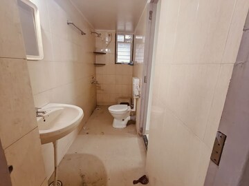 Bathroom in 4 BHK Villa at Bhosale Serenade, Bhosale Nagar – for Rent
