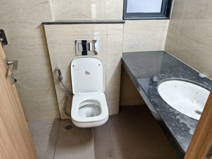 Attached Bathroom, godrej-urban-park 3 Bedroom 944 Sq.Ft. Apartment In Chandivali Mumbai 8654988