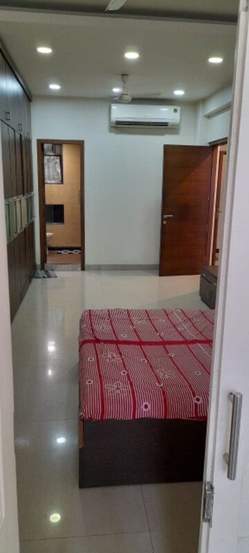 3 BHK Apartment For Rent in Sambhav The Primordial House, Kemps Corner